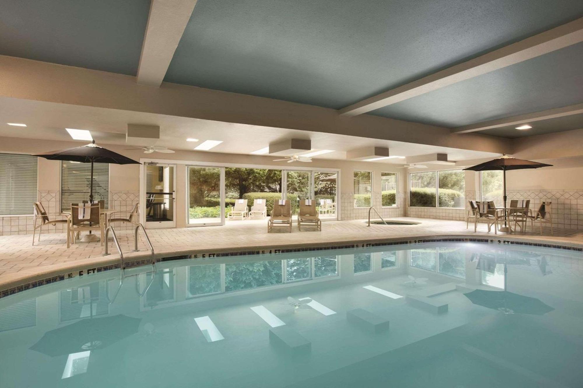 Country & By Radisson, Atlanta Airport North, Ga Hapeville