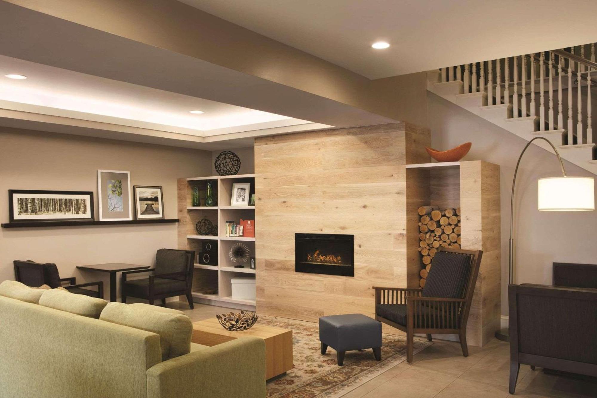 Hotel Country & By Radisson, Atlanta Airport North, Ga Hapeville