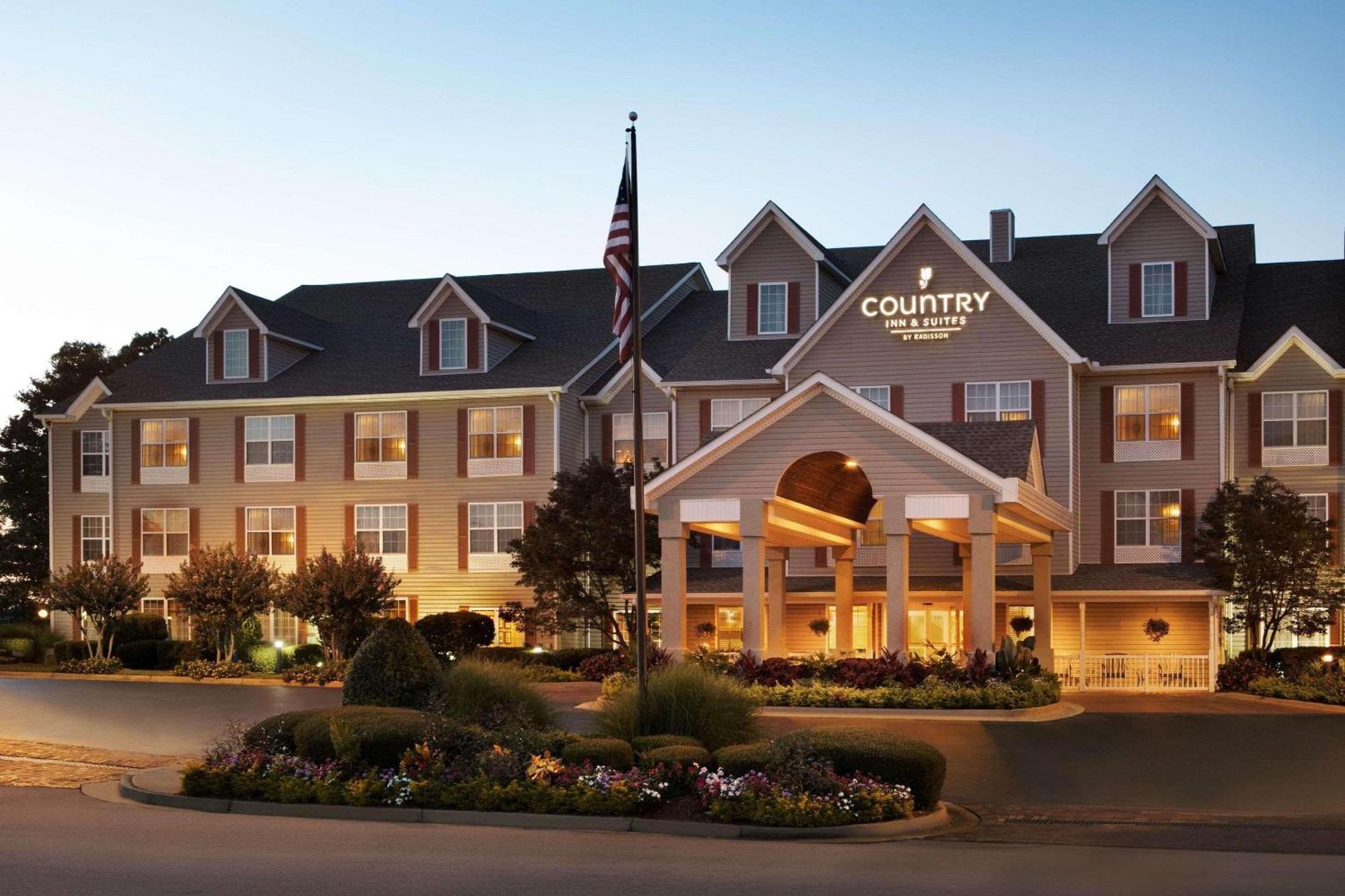 Country & By Radisson, Atlanta Airport North, Ga Hotel 3*