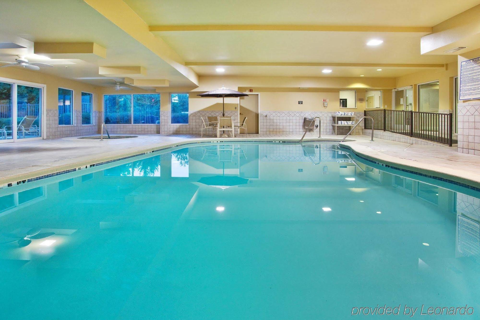 Country & By Radisson, Atlanta Airport North, Ga