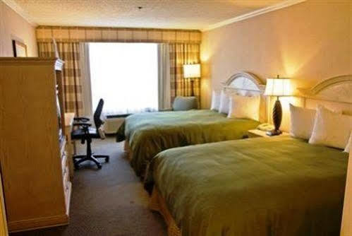 Country & By Radisson, Atlanta Airport North, Ga 3*