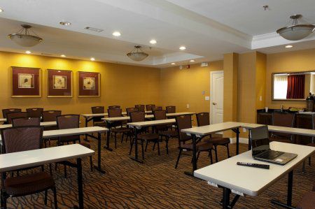 Hotel Country & By Radisson, Atlanta Airport North, Ga Hapeville
