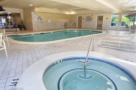 Hotel Country & By Radisson, Atlanta Airport North, Ga 3*